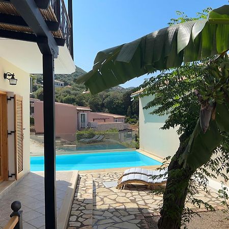 Villa Saint George นิเกียนา ภายนอก รูปภาพ