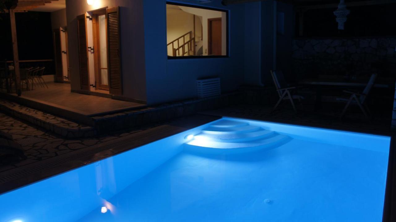 Villa Saint George นิเกียนา ภายนอก รูปภาพ
