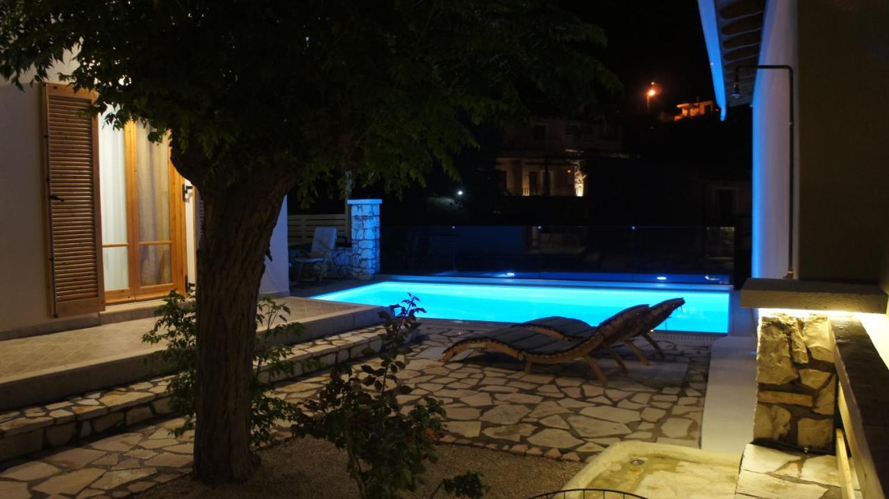 Villa Saint George นิเกียนา ภายนอก รูปภาพ