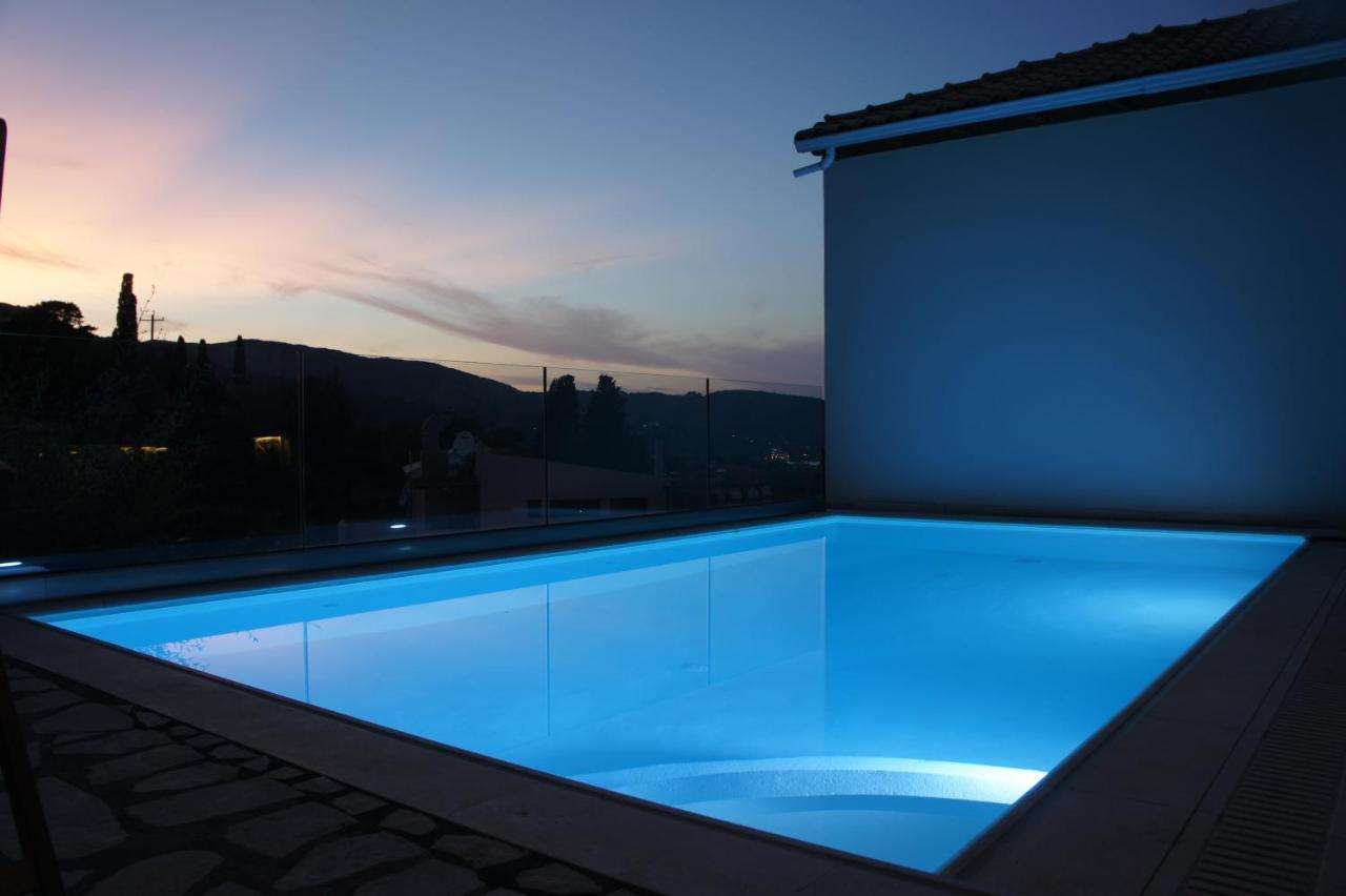 Villa Saint George นิเกียนา ภายนอก รูปภาพ