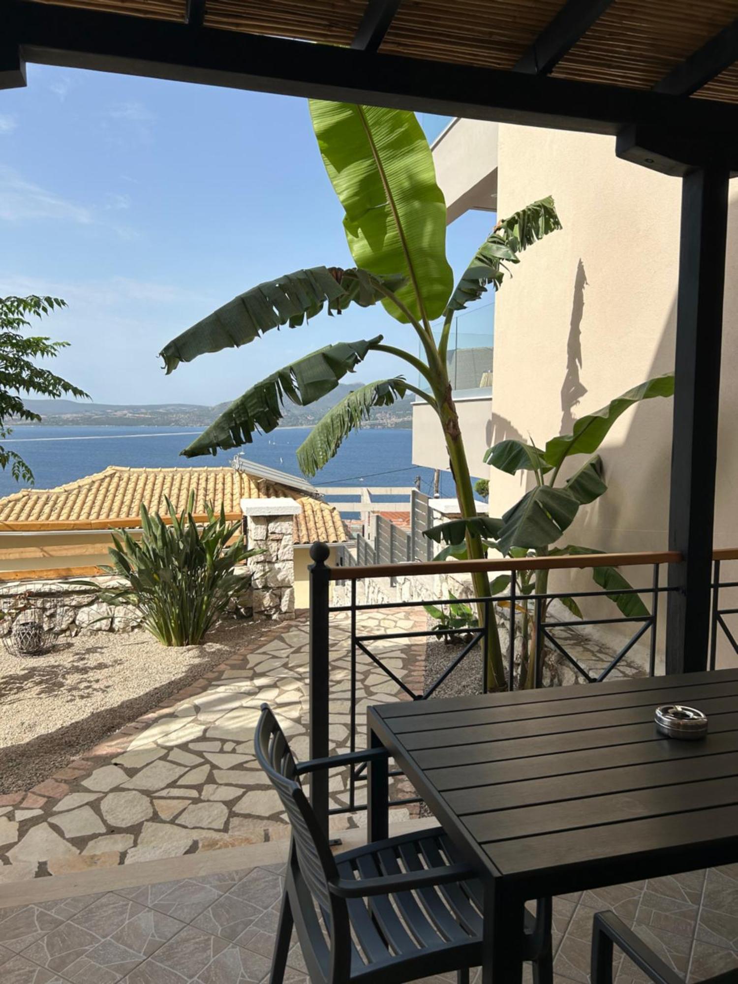 Villa Saint George นิเกียนา ภายนอก รูปภาพ