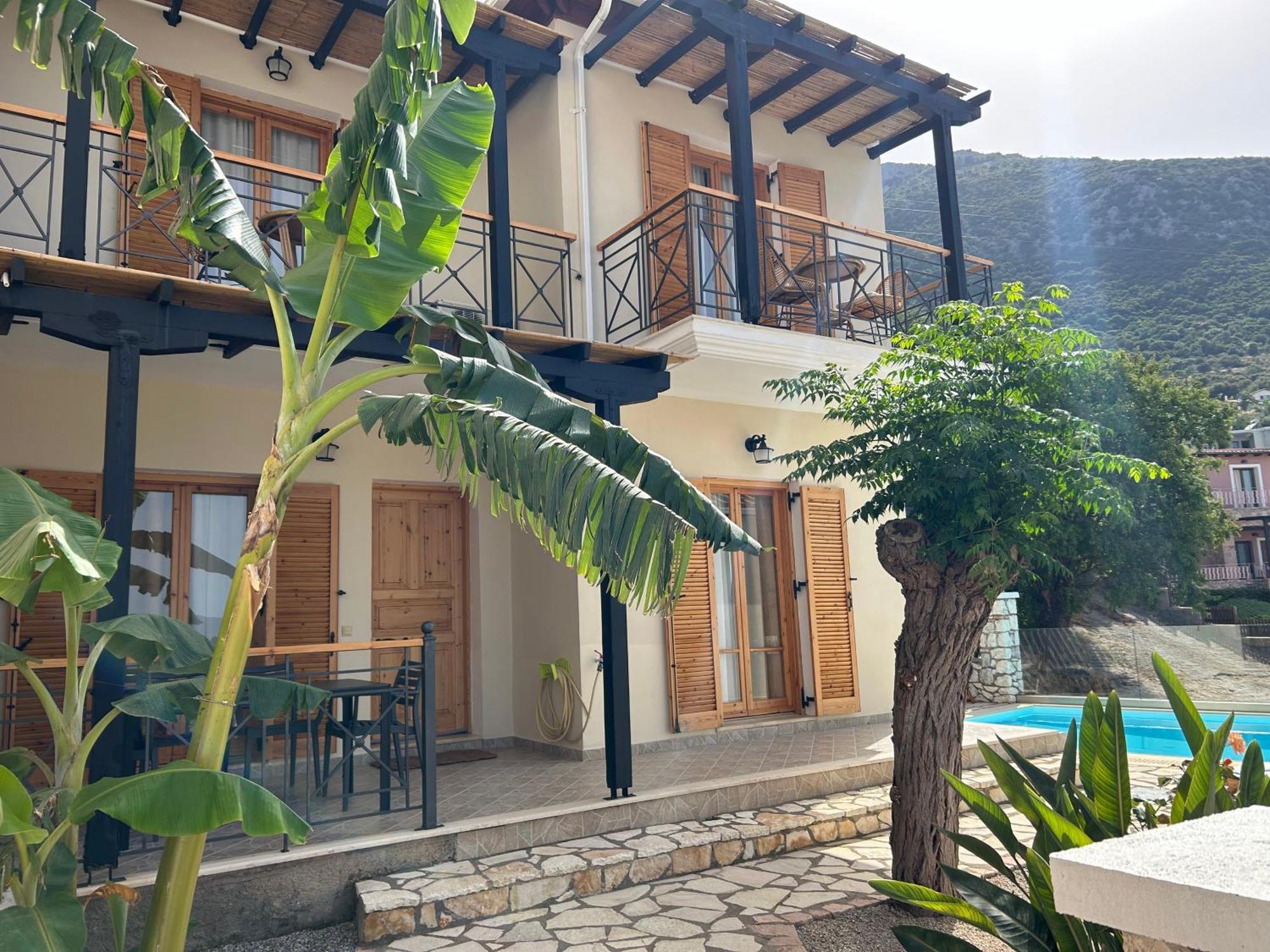 Villa Saint George นิเกียนา ภายนอก รูปภาพ