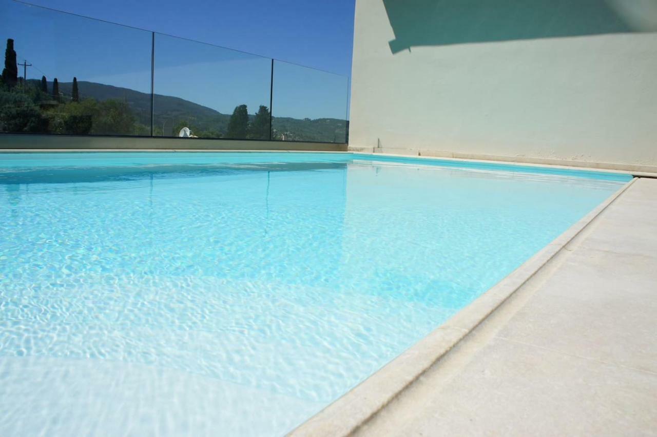 Villa Saint George นิเกียนา ภายนอก รูปภาพ